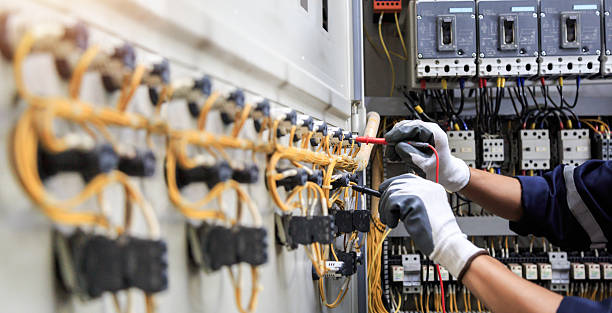 Professional Electrician technician working in Cupertino, CA